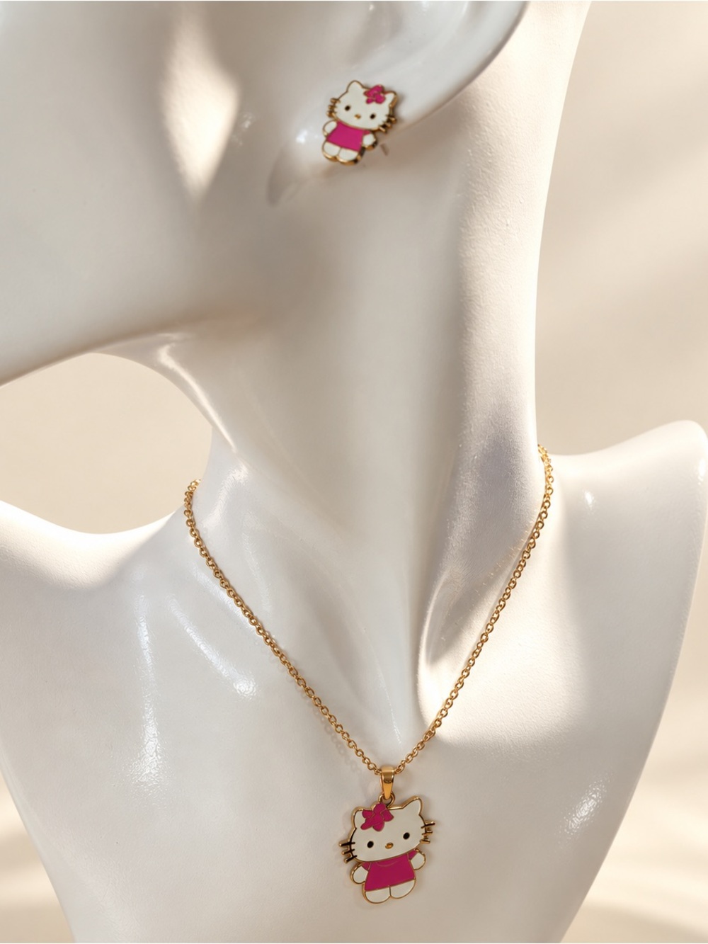 Set fine jewerly Earrings and necklace Hello kitty 316L